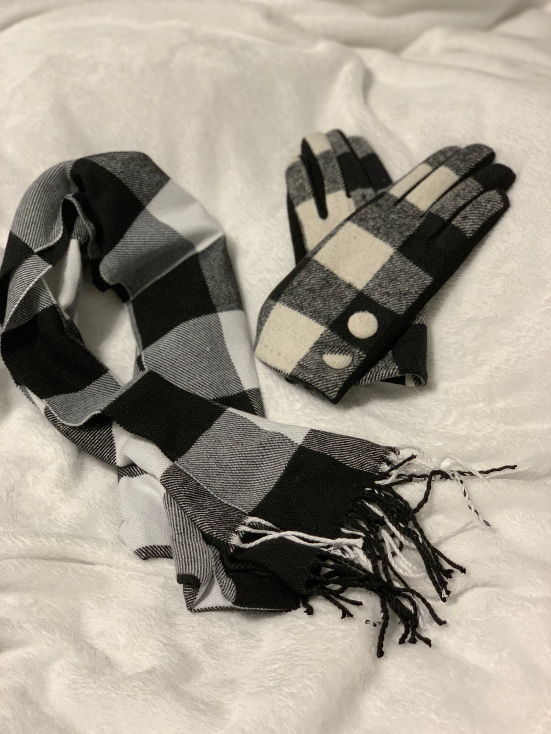 Buffalo Plaid Gloves